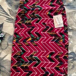 LuLaRoe xs Cassie Skirt New with tags dark fuscia white black green tan
